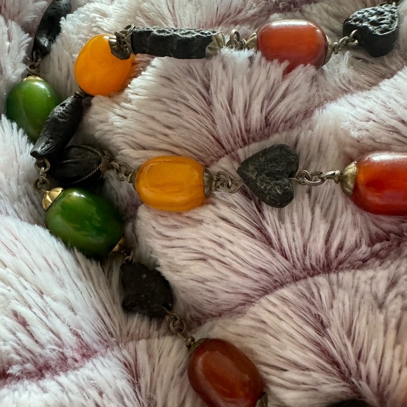 RARE Vintage multi colors Honey Butterscotch Amber Bakelite Wood Necklace - Picture 6 of 11